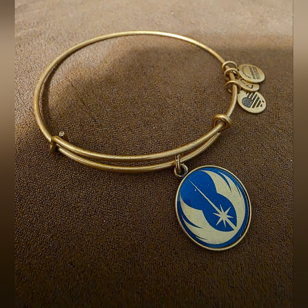 Alex and Ani Disney Star Wars Jedi Symbol Charm Bangle